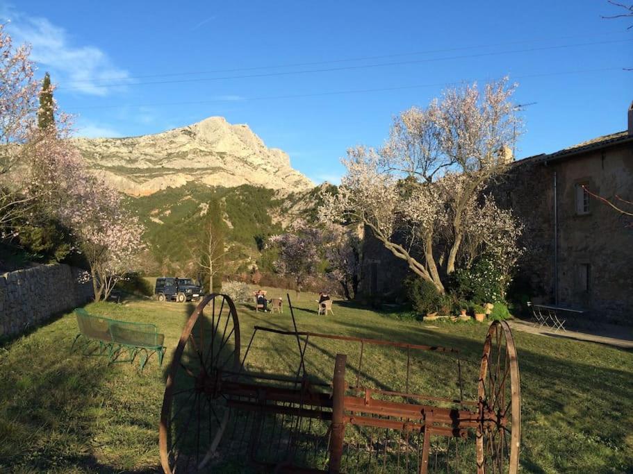 Maison A Aix En Provence Au Pied De La Sainte Victoire Beaurecueil Eksteriør bilde